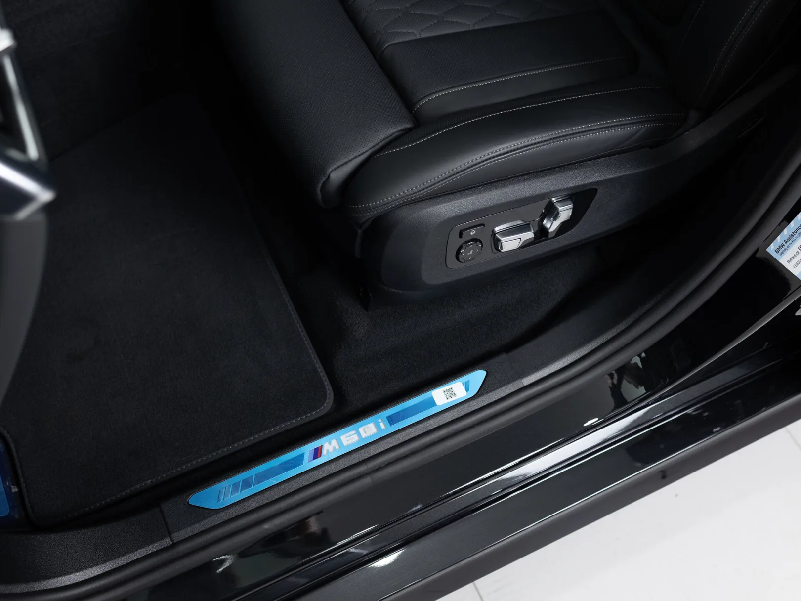 BMW X7 M60i xDrive Sport Pro I (G07) Рестайлинг, 2024 — экстерьер, фото 11