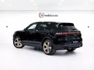 Porsche Cayenne Базовая III Рестайлинг, 2024 — экстерьер, фото 4