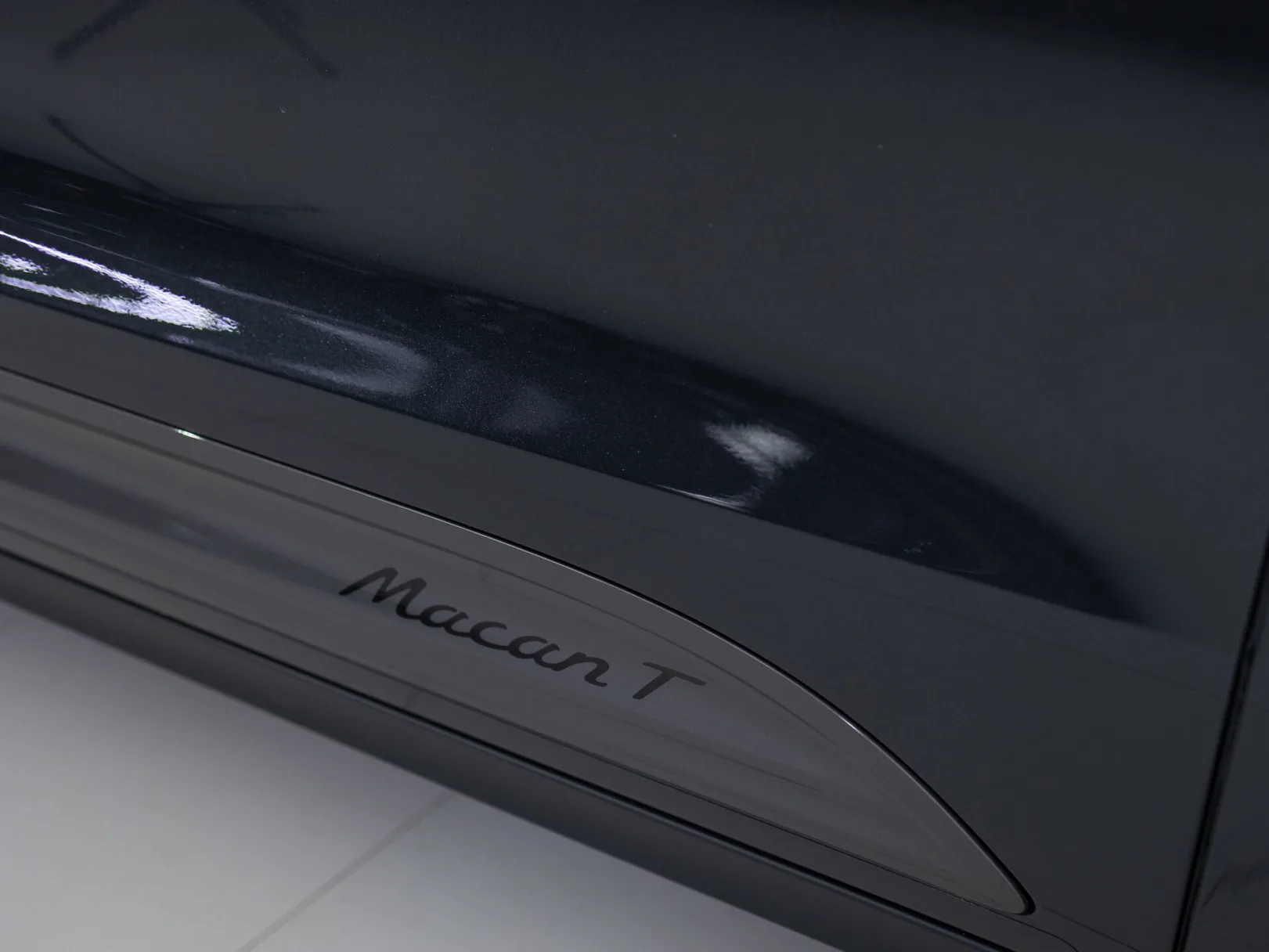 Porsche Macan T I Рестайлинг 2, 2025 — экстерьер, фото 31