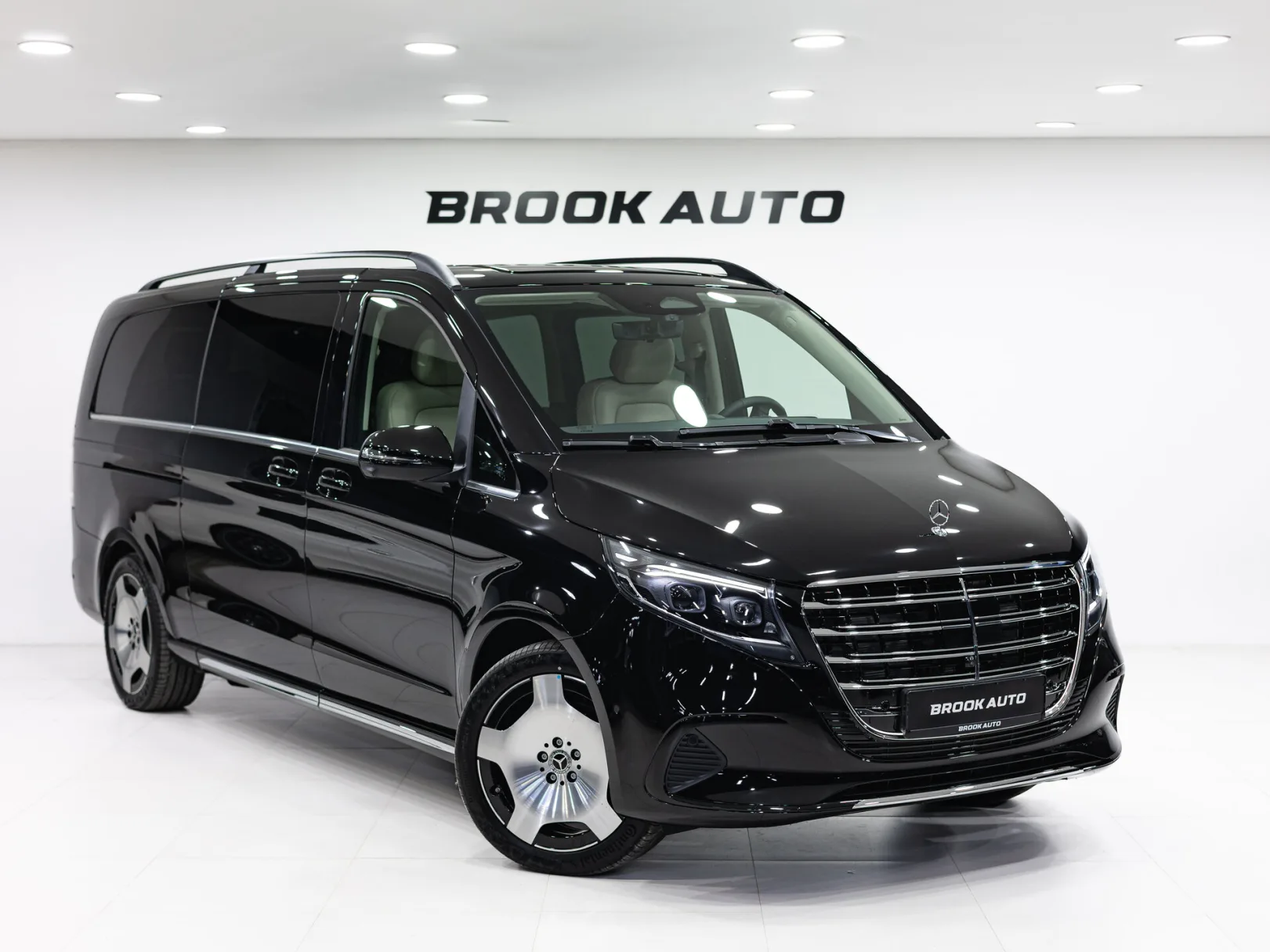 Mercedes-Benz V-Класс Exclusive III (W447) Рестайлинг 2, 2026 — экстерьер, фото 3