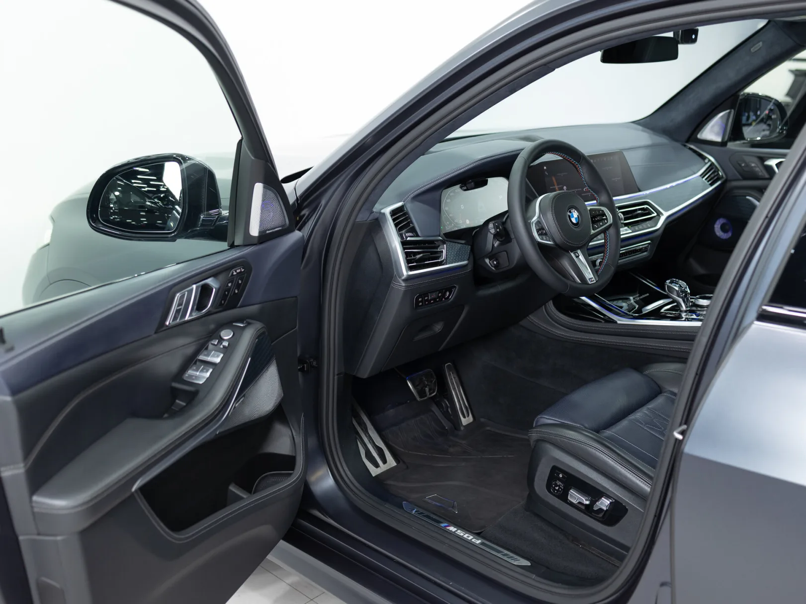 BMW X7 M50d I (G07), 2020 — экстерьер, фото 7