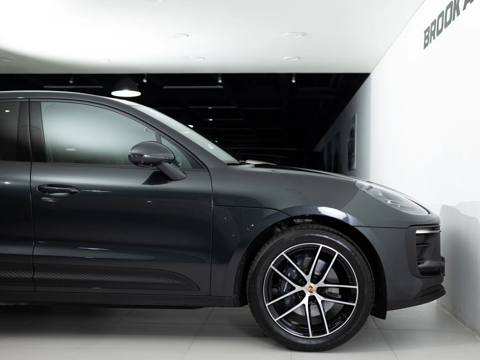 Porsche Macan Базовая I Рестайлинг 2, 2025 — экстерьер, фото 29
