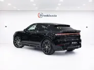 Porsche Cayenne GTS Coupé III Рестайлинг, 2024 — экстерьер, фото 6
