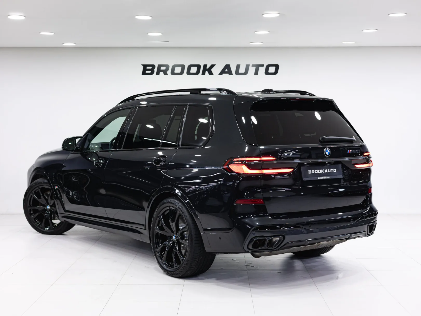 BMW X7 M60i xDrive Sport Pro I (G07) Рестайлинг, 2025 — экстерьер, фото 5