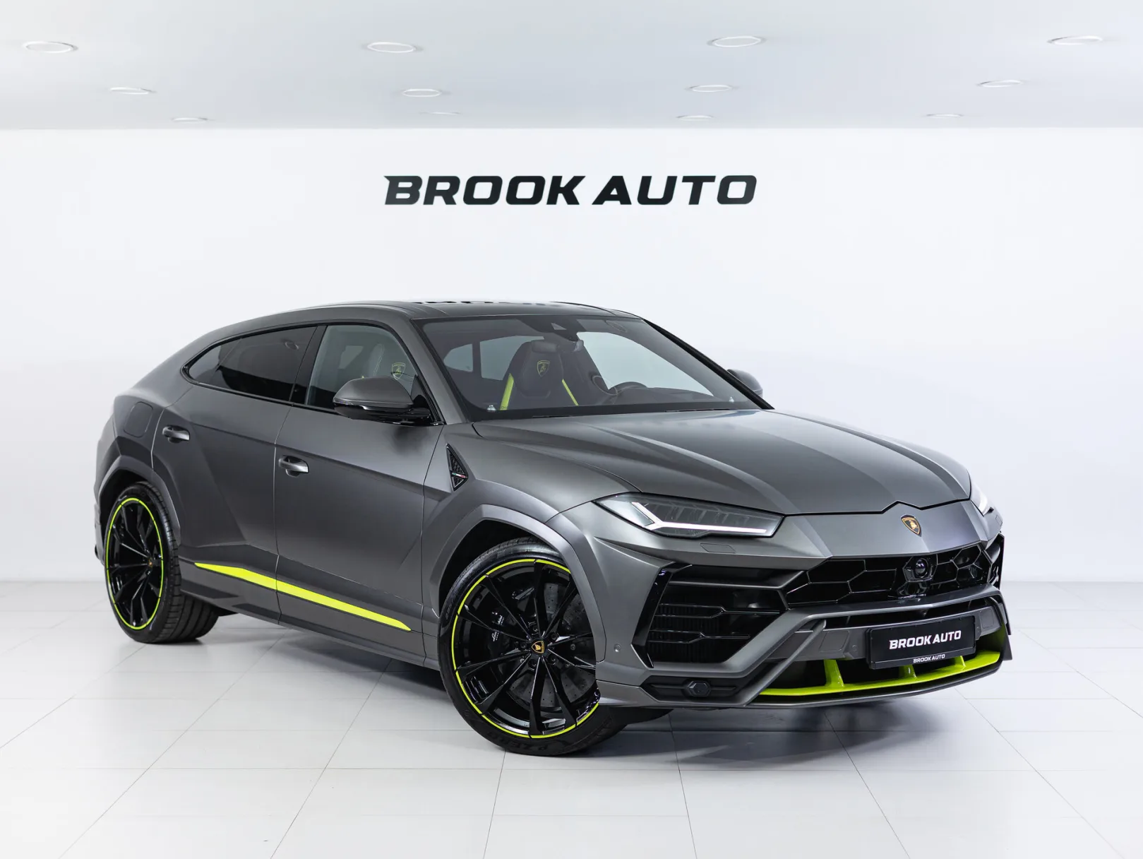 Lamborghini Urus Individual I, 2021 — экстерьер, фото 3