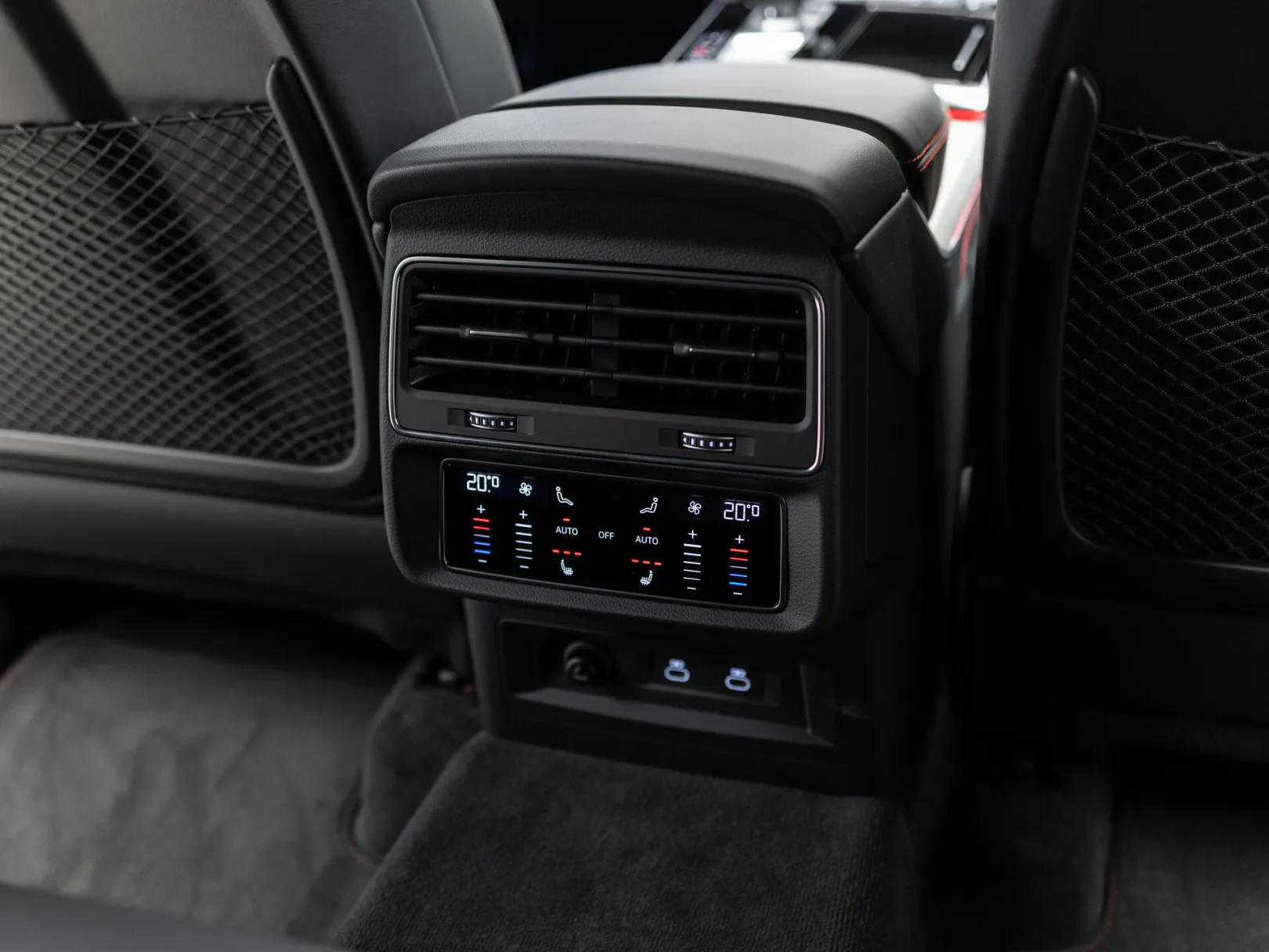 Audi Q7 55 TFSI quattro tiptronic II (4M) Рестайлинг 2, 2024 — экстерьер, фото 30