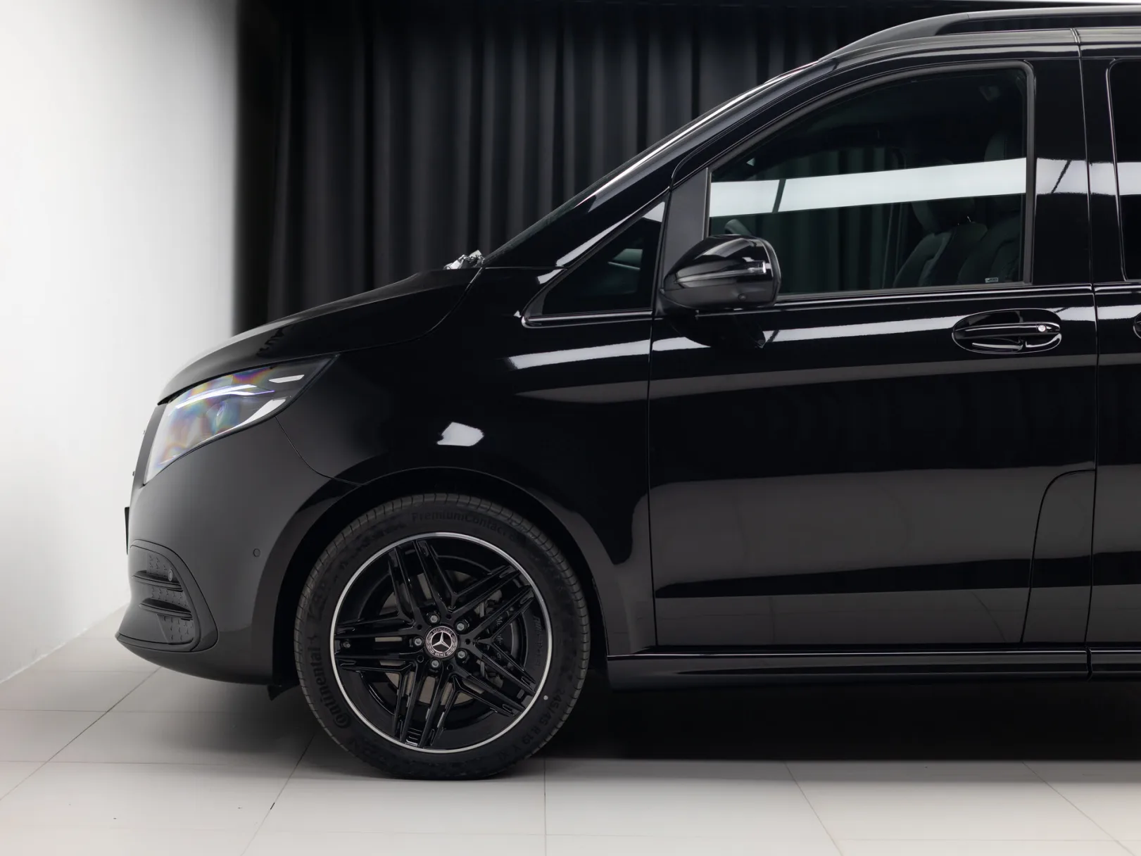 Mercedes-Benz V-Класс Exclusive AMG Line III (W447) Рестайлинг 2, 2026 — экстерьер, фото 40