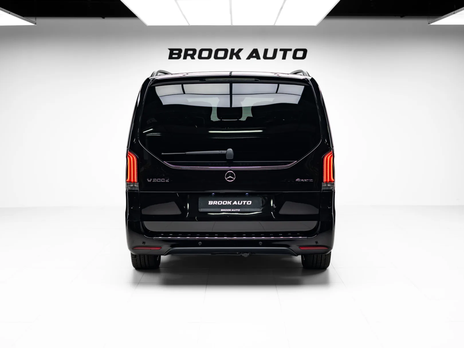 Mercedes-Benz V-Класс Exclusive AMG Line III (W447) Рестайлинг 2, 2026 — экстерьер, фото 5