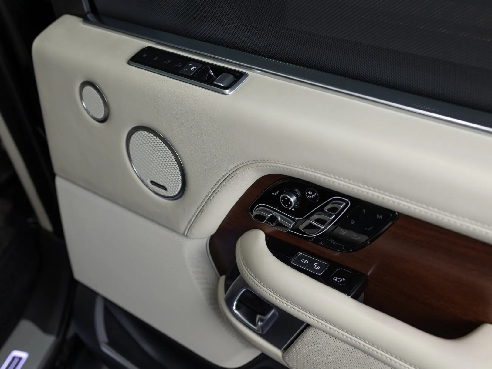 Land Rover Range Rover SVAutobiography IV Рестайлинг, 2020 — экстерьер, фото 8