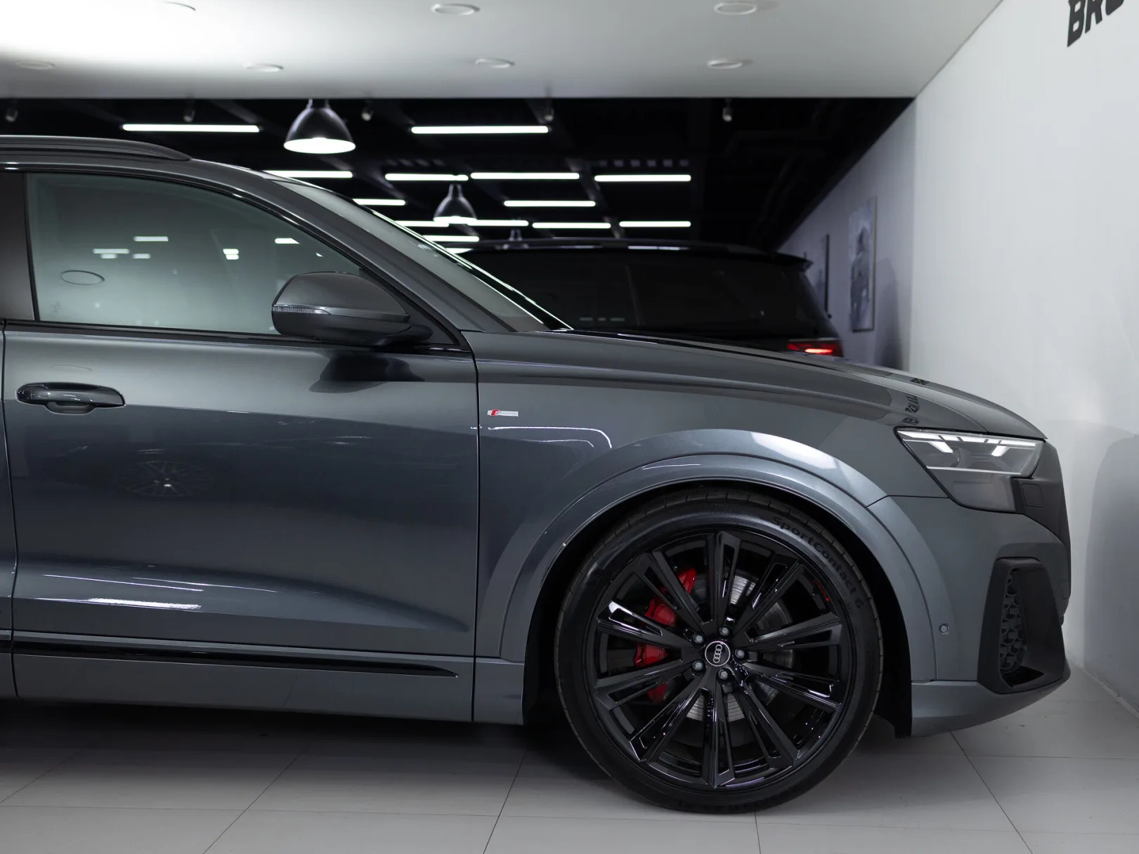 Audi Q8 50 TDI I (4M) Рестайлинг, 2025 — экстерьер, фото 29