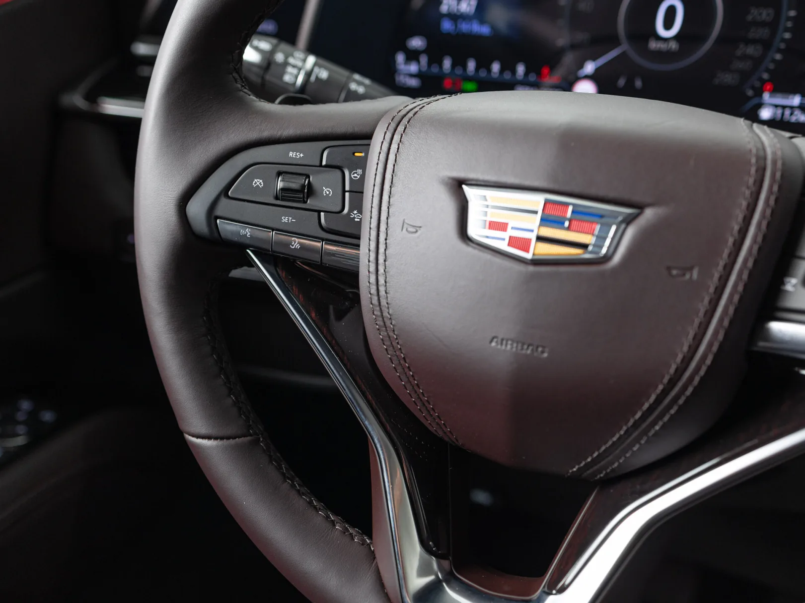 Cadillac Escalade Premium Luxury Platinum ESV V, 2024 — экстерьер, фото 16