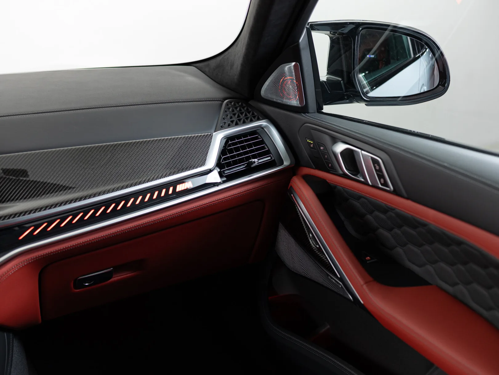 BMW X6 M Competition III (F96) Рестайлинг, 2024 — экстерьер, фото 21