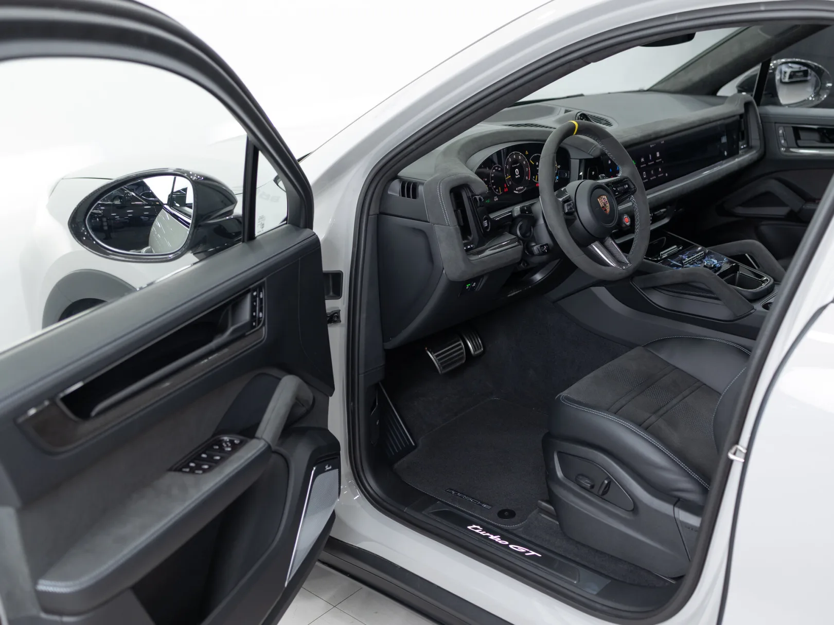 Porsche Cayenne Turbo GT III Рестайлинг, 2025 — экстерьер, фото 7
