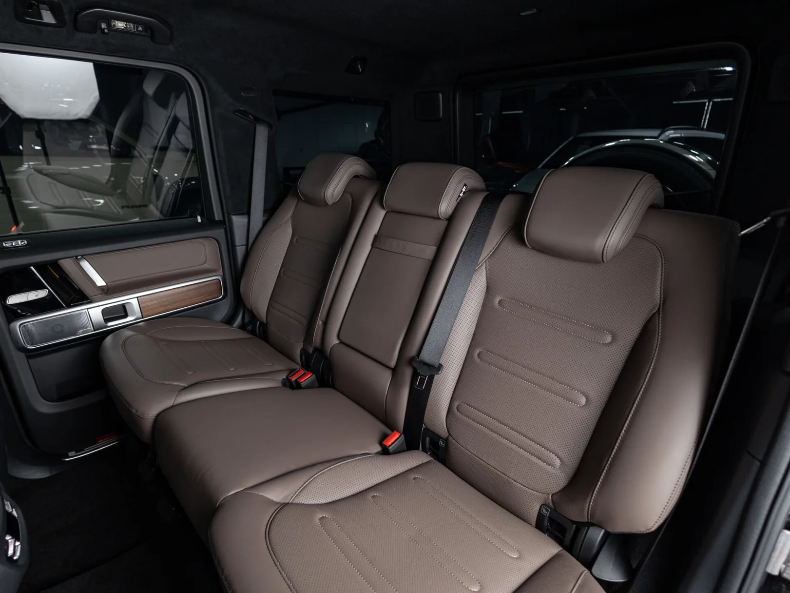 Mercedes-Benz G-Класс G 450 d AMG Line III (W465) Рестайлинг, 2025 — экстерьер, фото 30