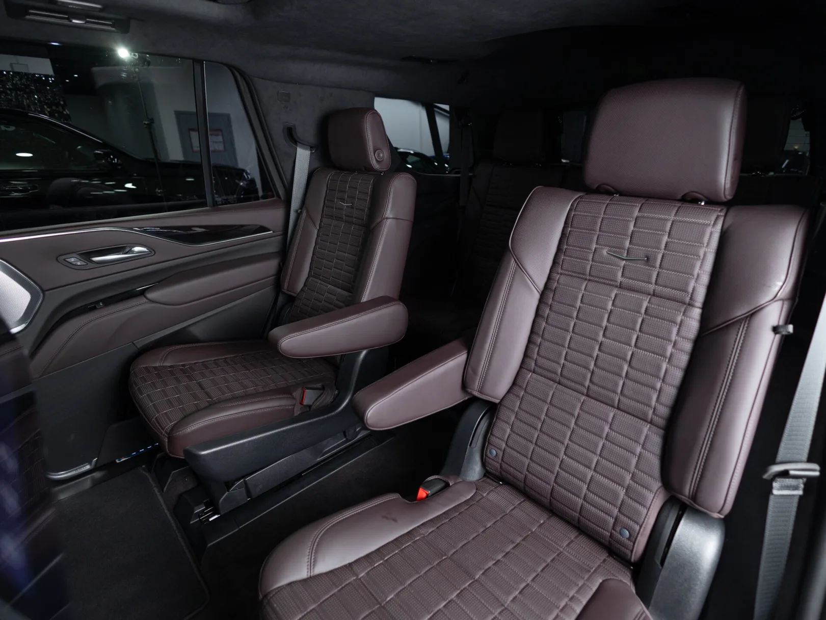 Cadillac Escalade Premium Luxury Platinum V, 2023 — экстерьер, фото 26