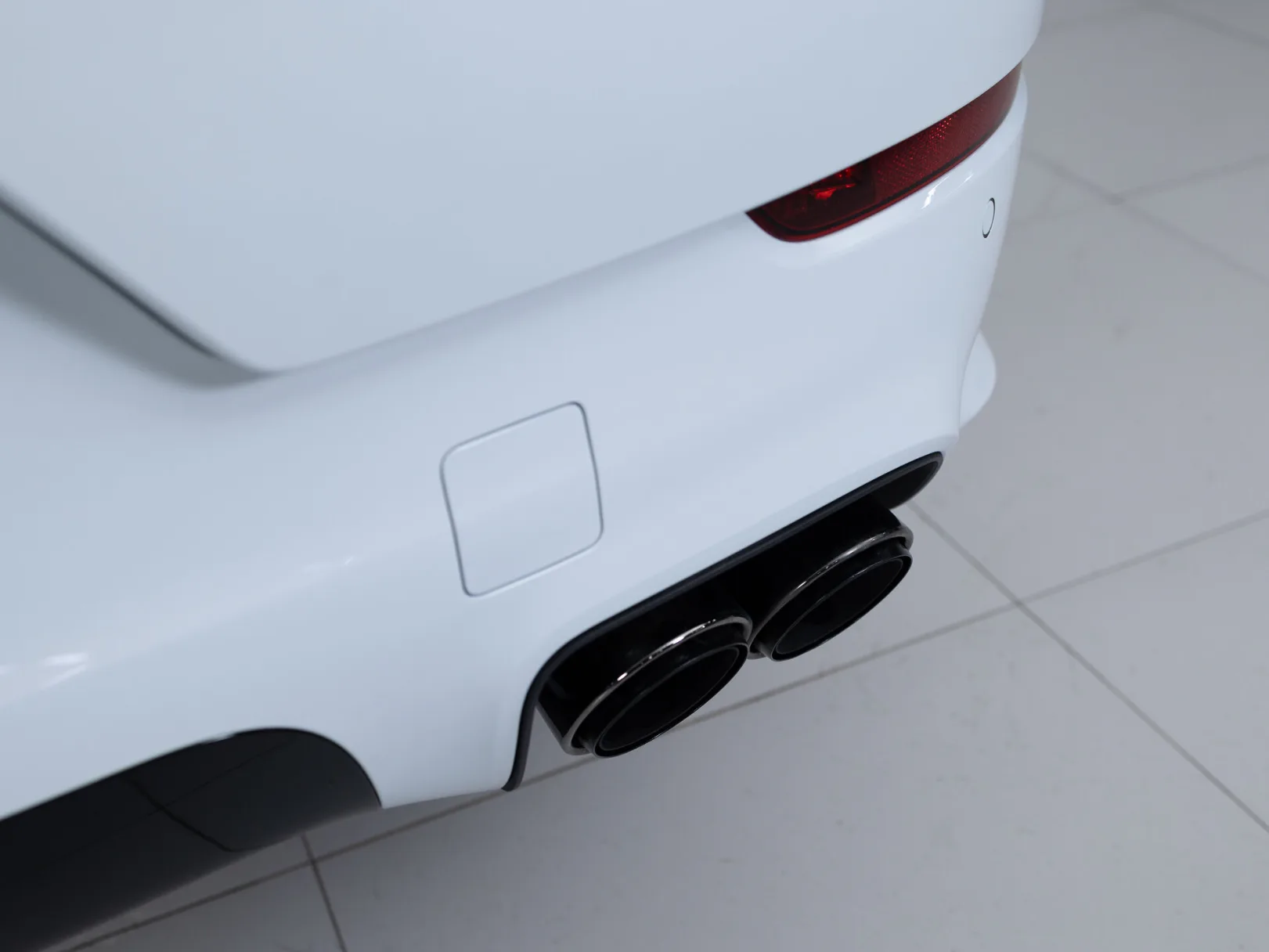 Porsche Cayenne GTS Coupé III Рестайлинг, 2024 — экстерьер, фото 35