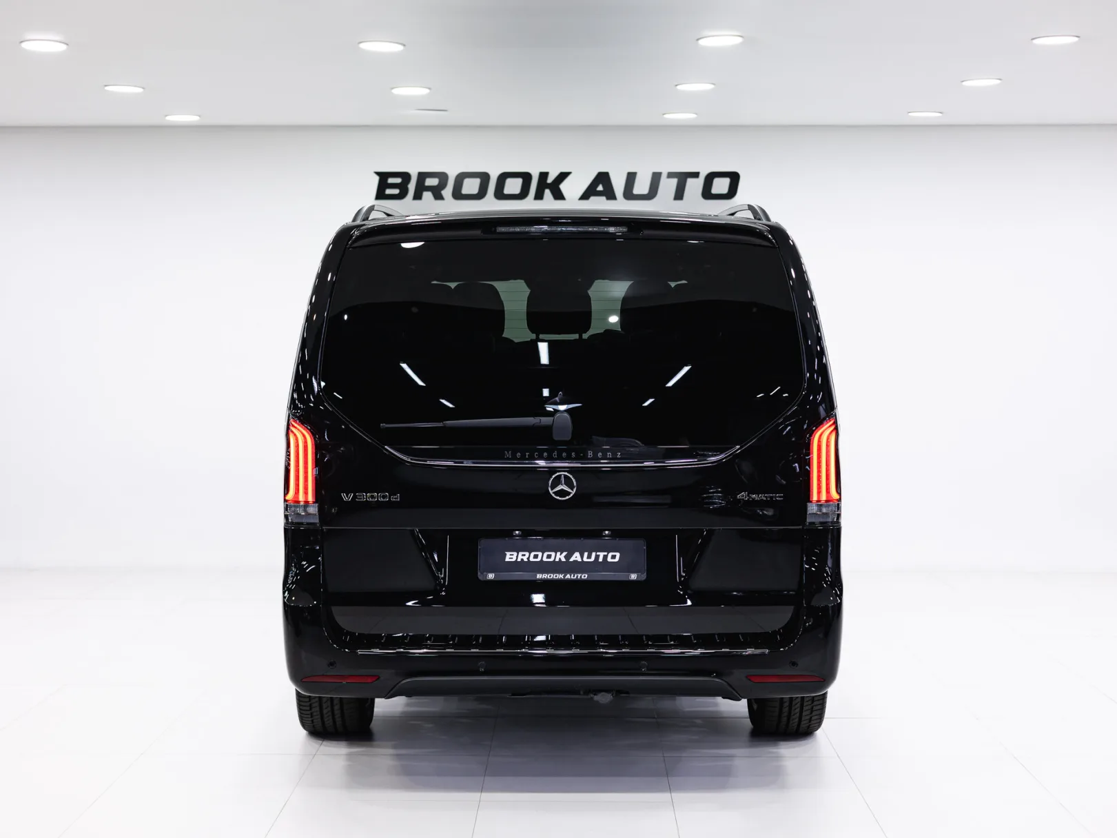 Mercedes-Benz V-Класс Exclusive AMG Line III (W447) Рестайлинг 2, 2024 — экстерьер, фото 5
