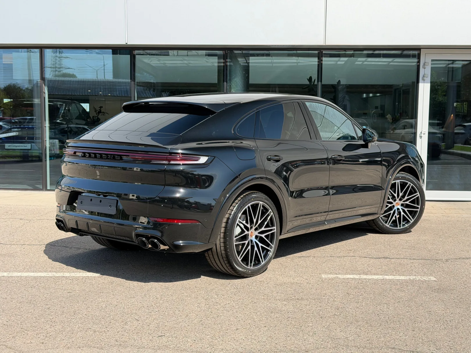 Porsche Cayenne Coupé III Рестайлинг, 2026 — экстерьер, фото 4