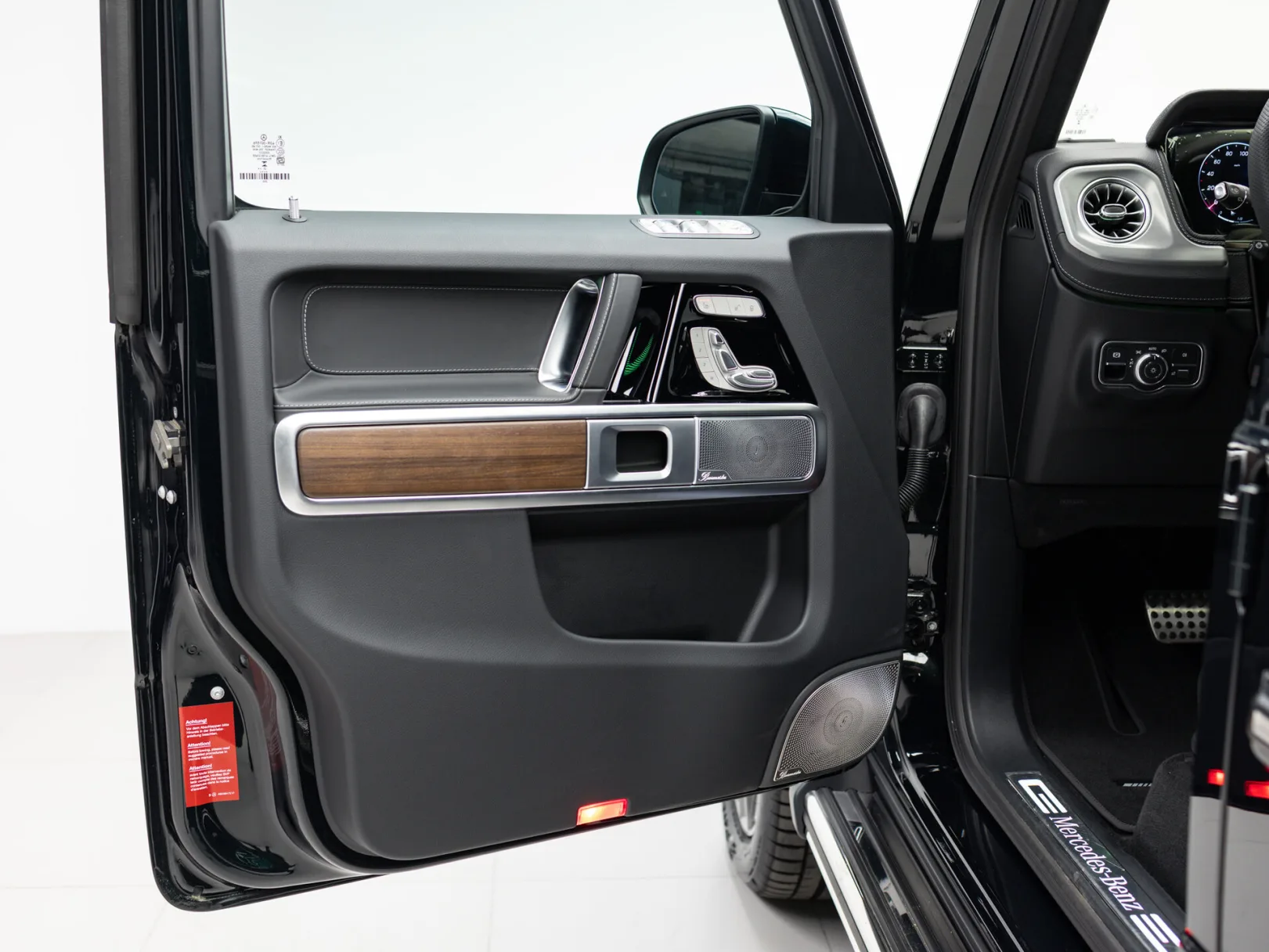 Mercedes-Benz G-Класс G 450 d AMG Line III (W465) Рестайлинг, 2026 — экстерьер, фото 8