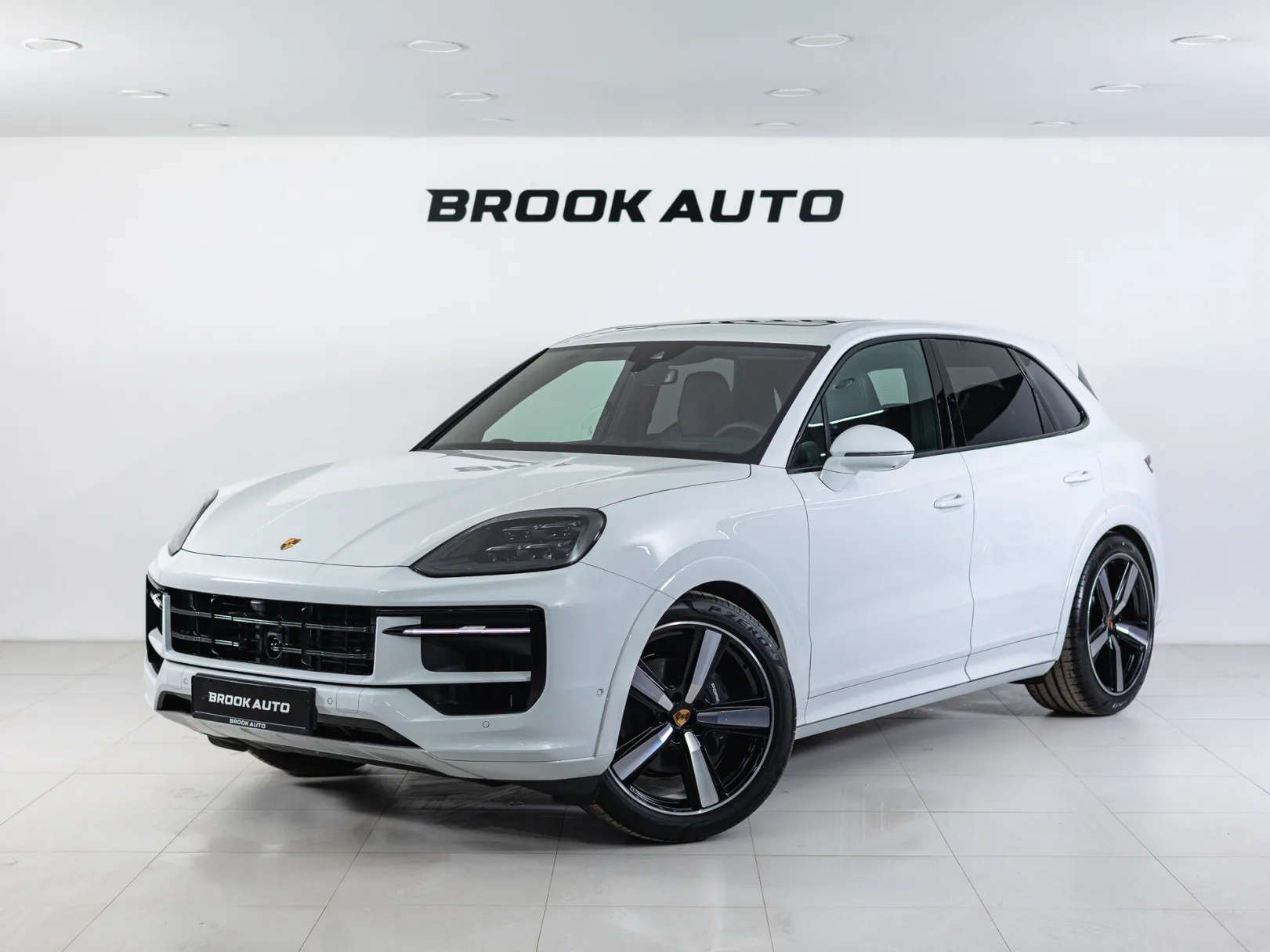 Porsche Cayenne Базовая III Рестайлинг, 2026 — экстерьер, фото 1
