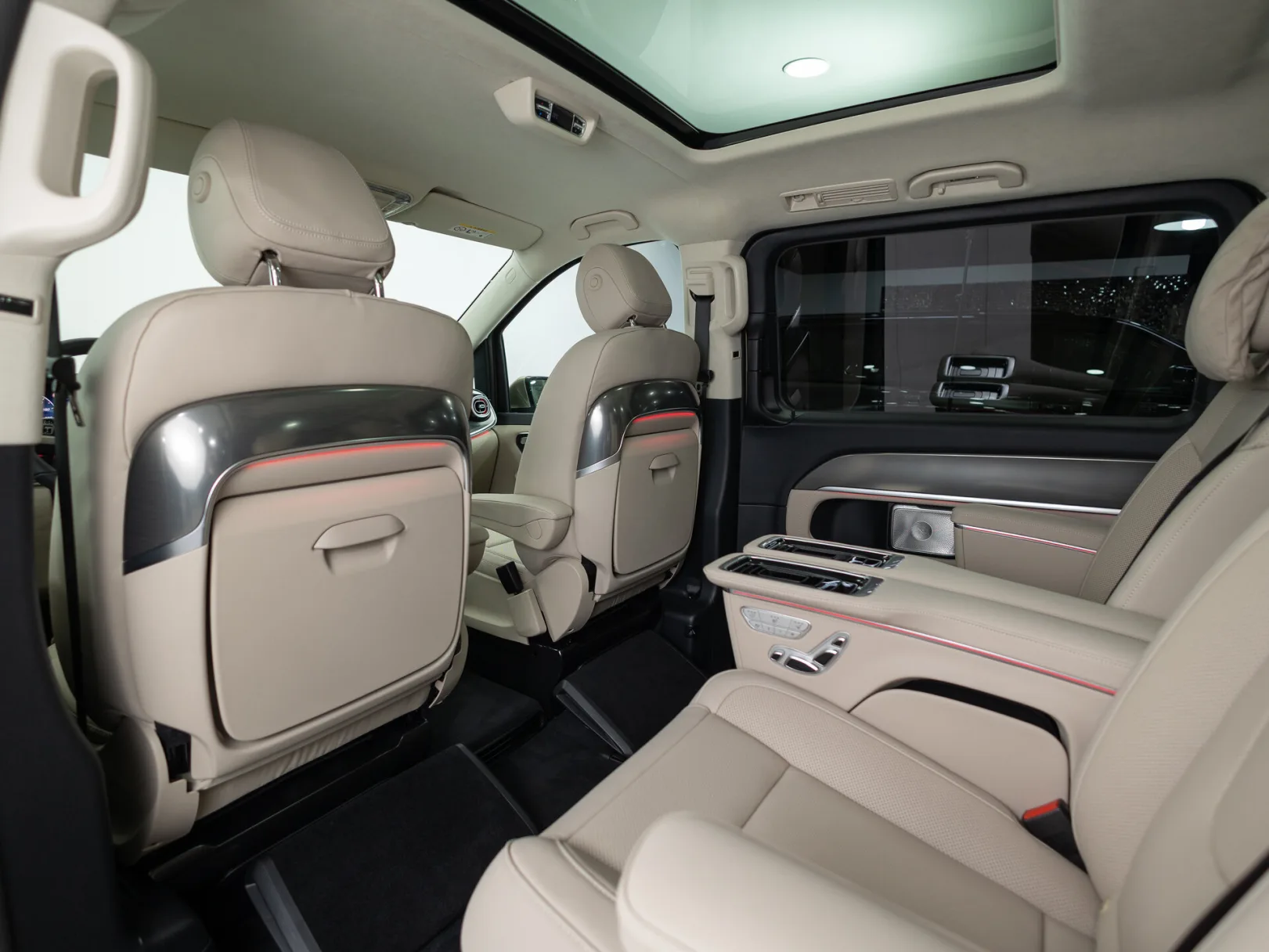 Mercedes-Benz V-Класс Exclusive III (W447) Рестайлинг 2, 2025 — экстерьер, фото 29