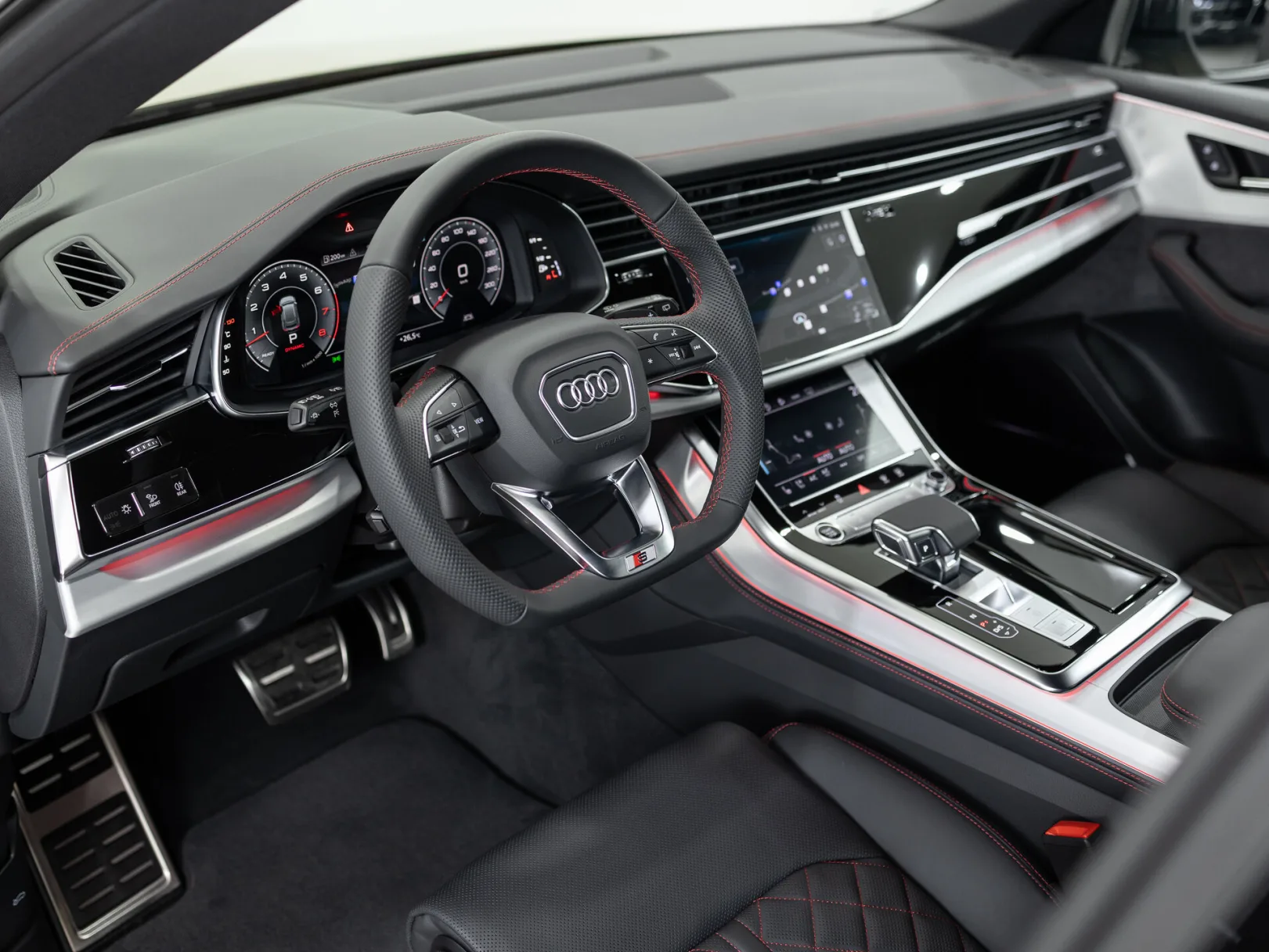 Audi Q8 55 TFSI I (4M) Рестайлинг, 2025 — экстерьер, фото 9