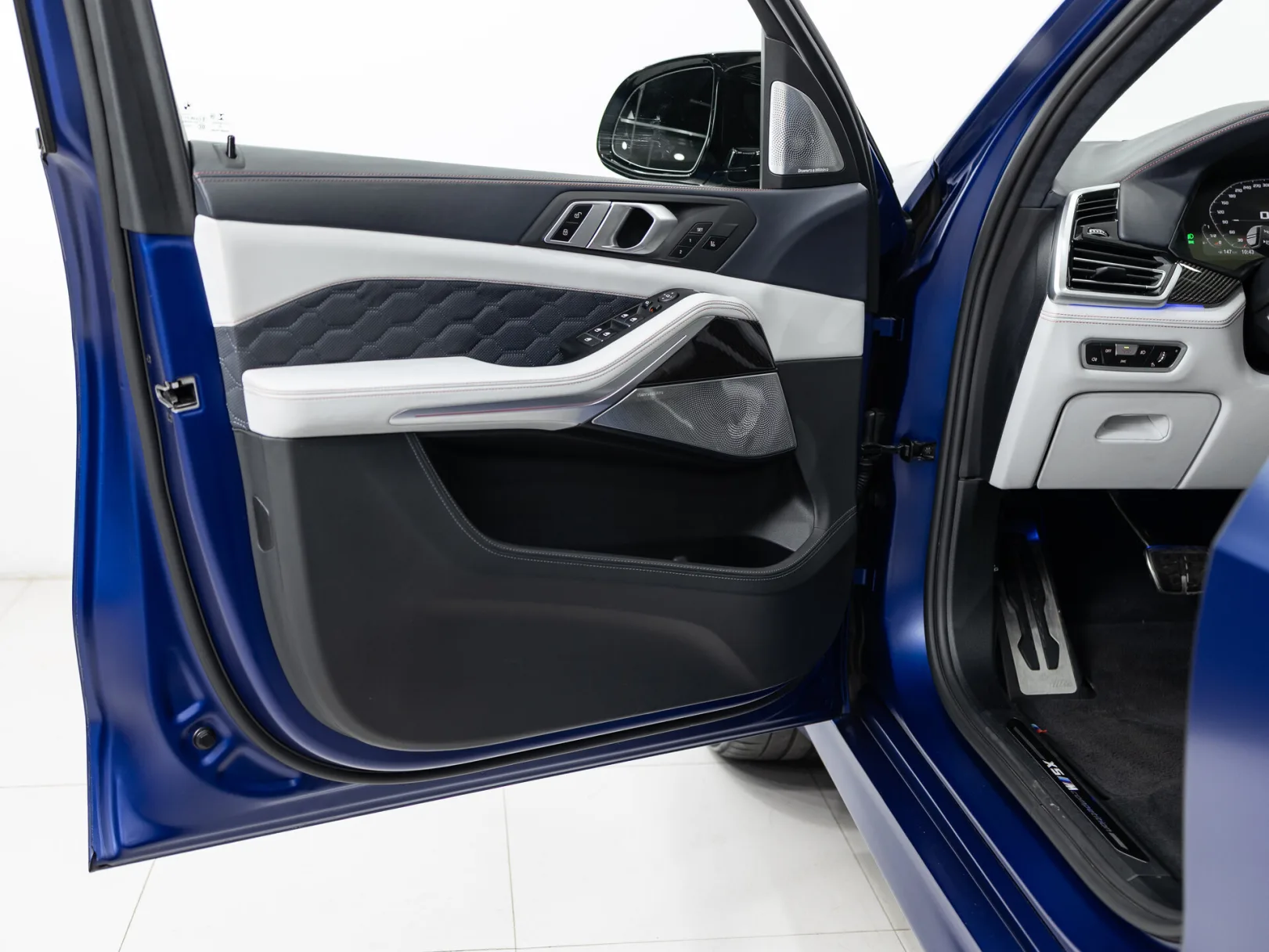 BMW X5 M Competition III (F95), 2021 — экстерьер, фото 8