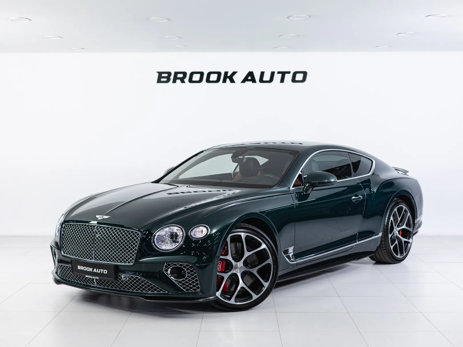 Bentley Continental GT III, 2021 — экстерьер, фото 1