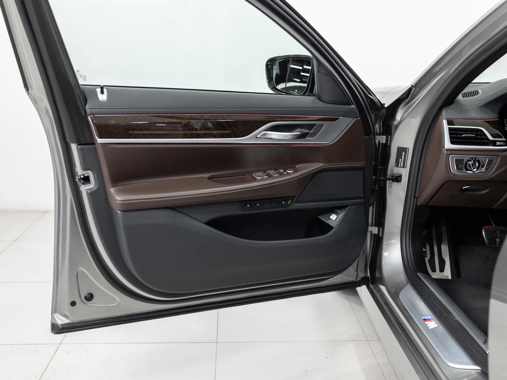 BMW 7 серии VI (G11/G12) Рестайлинг, 2020 — экстерьер, фото 8