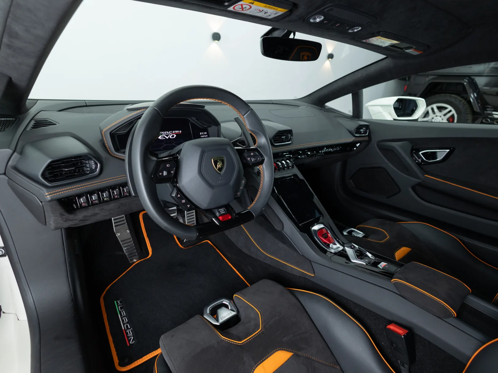 Lamborghini Huracán Base I Рестайлинг, 2020 — экстерьер, фото 9
