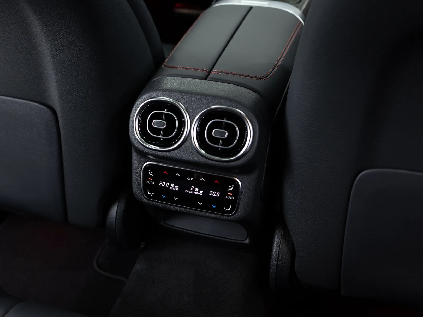 Mercedes-Benz GLC AMG GLC 43 4MATIC II (X254), 2024 — экстерьер, фото 27