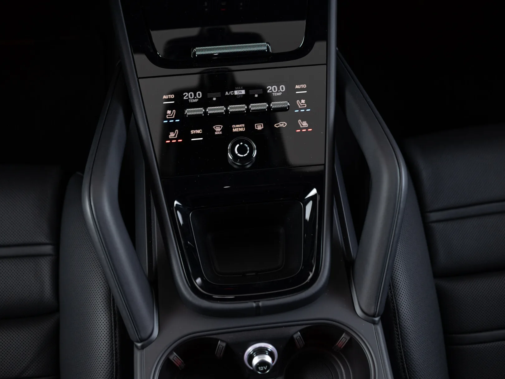 Porsche Cayenne GTS Coupé III Рестайлинг, 2026 — экстерьер, фото 20