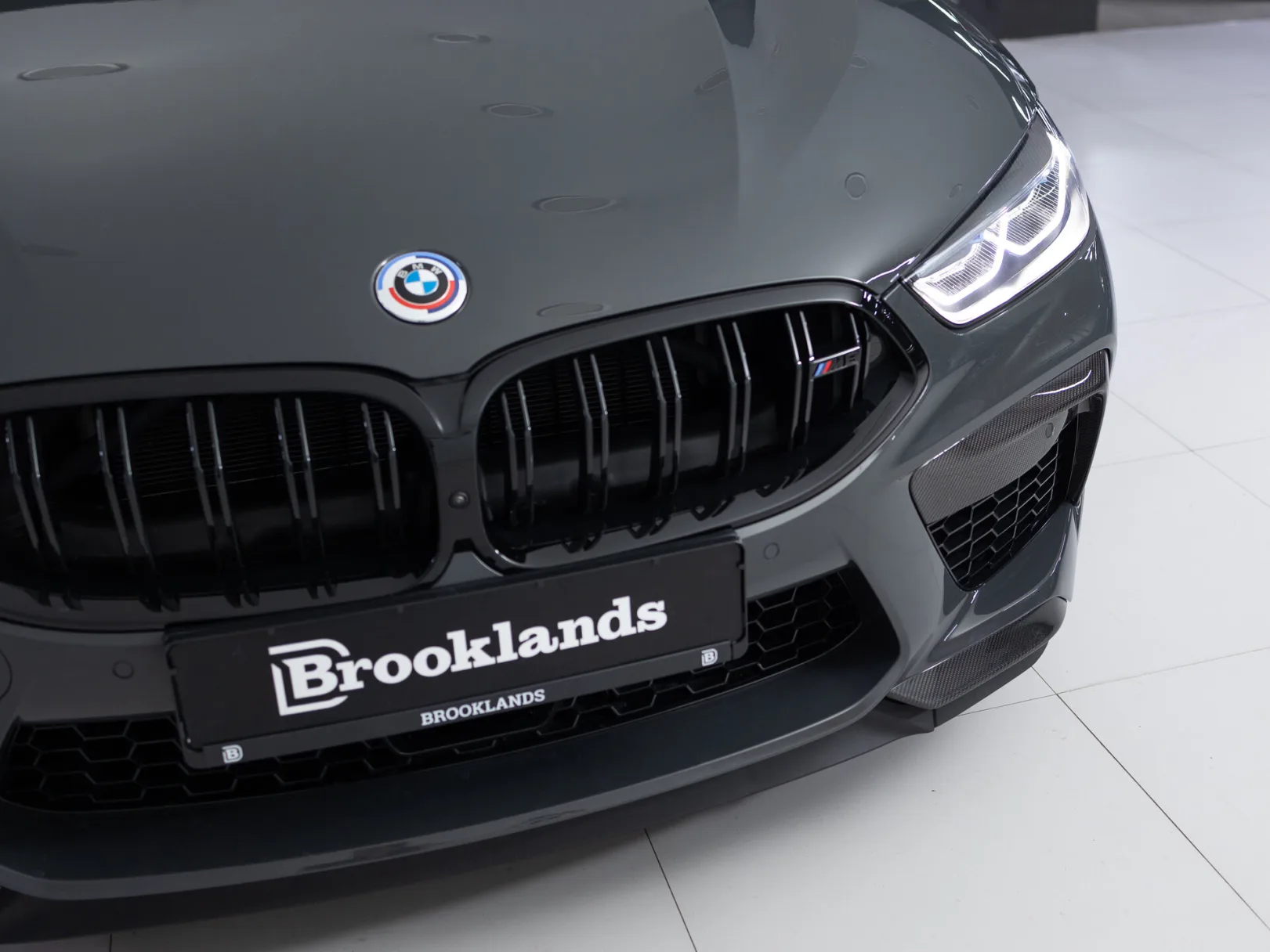 BMW M8 Competition I (F91/F92/F93) Рестайлинг, 2022 — экстерьер, фото 27
