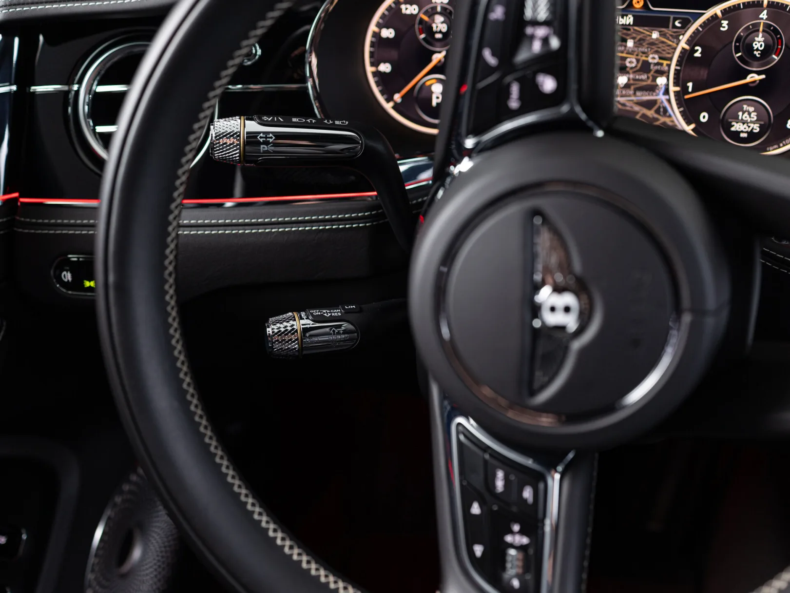 Bentley Flying Spur Individual III, 2021 — экстерьер, фото 13