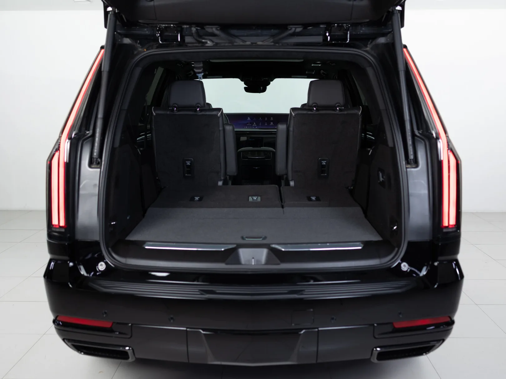 Cadillac Escalade Sport Platinum V Рестайлинг, 2025 — экстерьер, фото 34