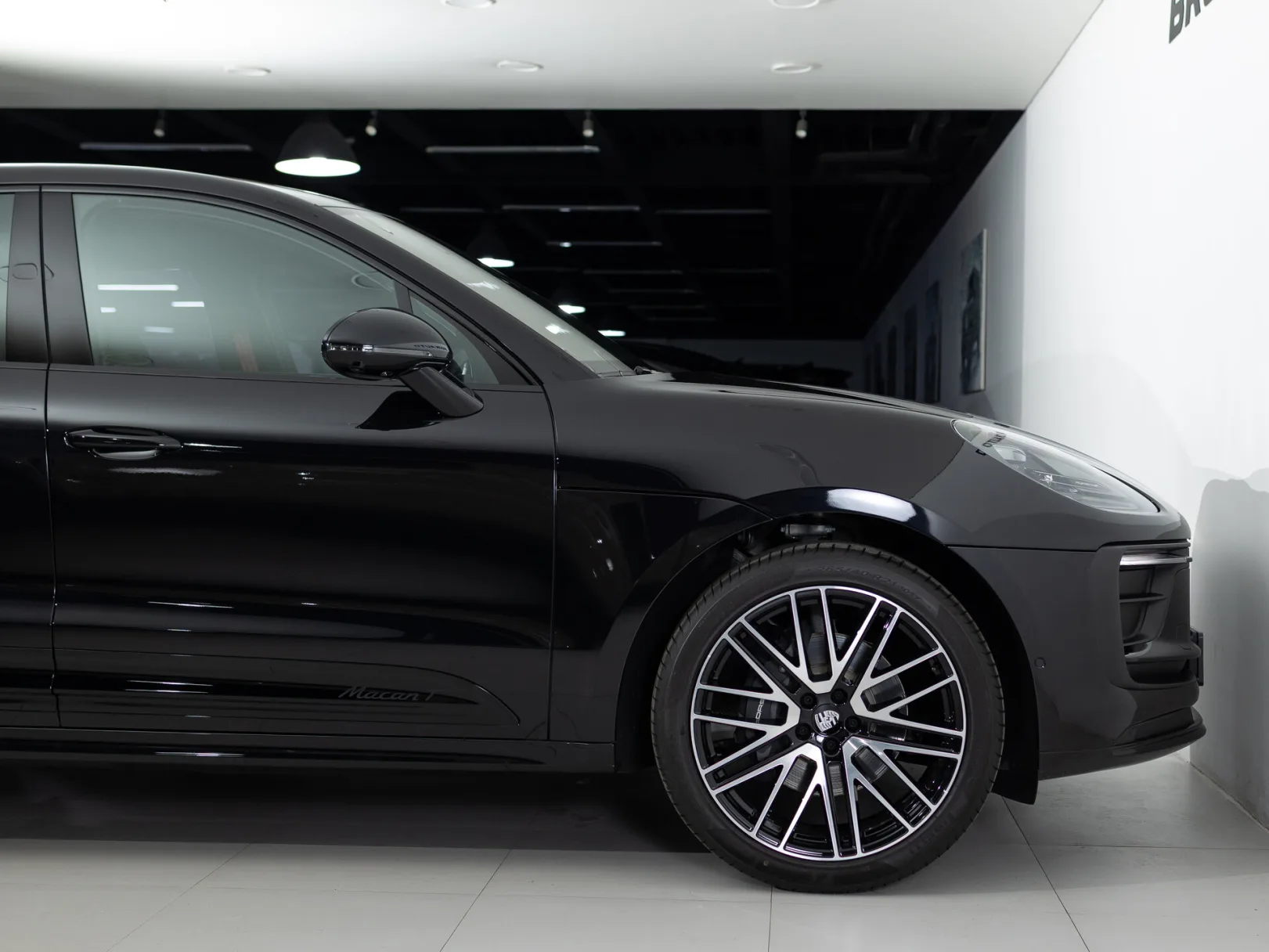 Porsche Macan T I Рестайлинг 2, 2026 — экстерьер, фото 32