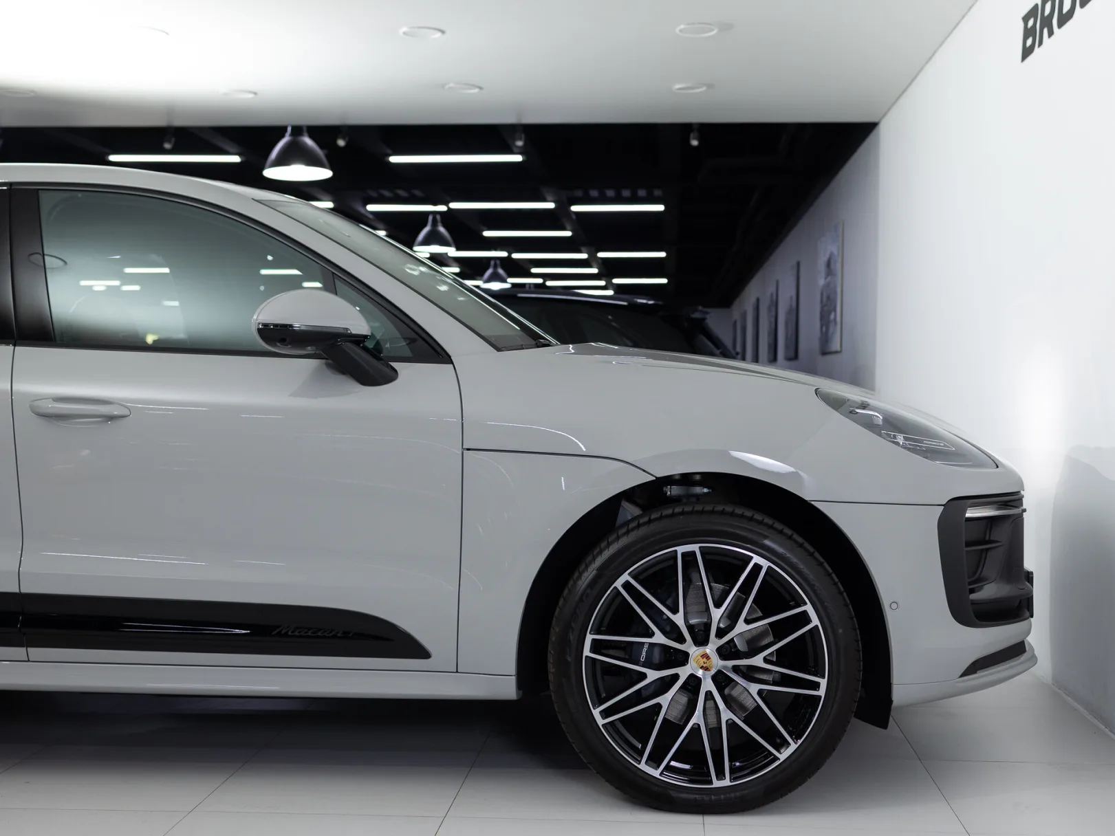 Porsche Macan T I Рестайлинг 2, 2025 — экстерьер, фото 30