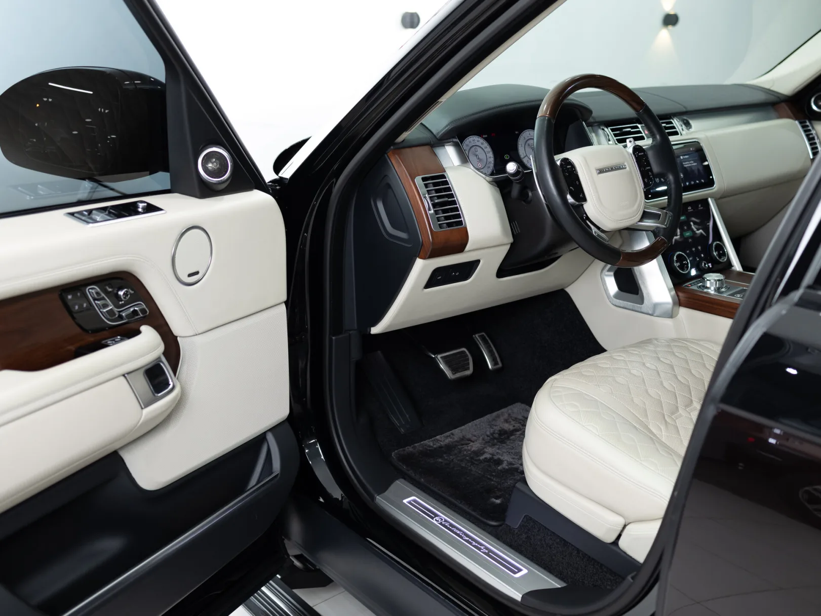 Land Rover Range Rover SVAutobiography IV Рестайлинг, 2020 — экстерьер, фото 31