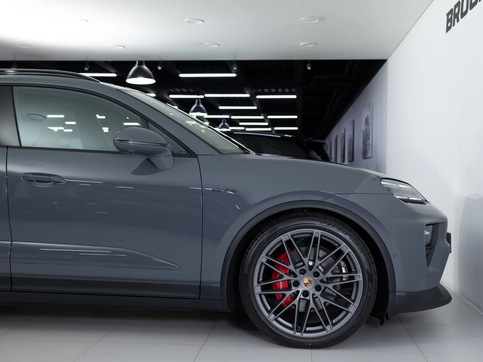 Porsche Macan 4S Electric II, 2025 — экстерьер, фото 39
