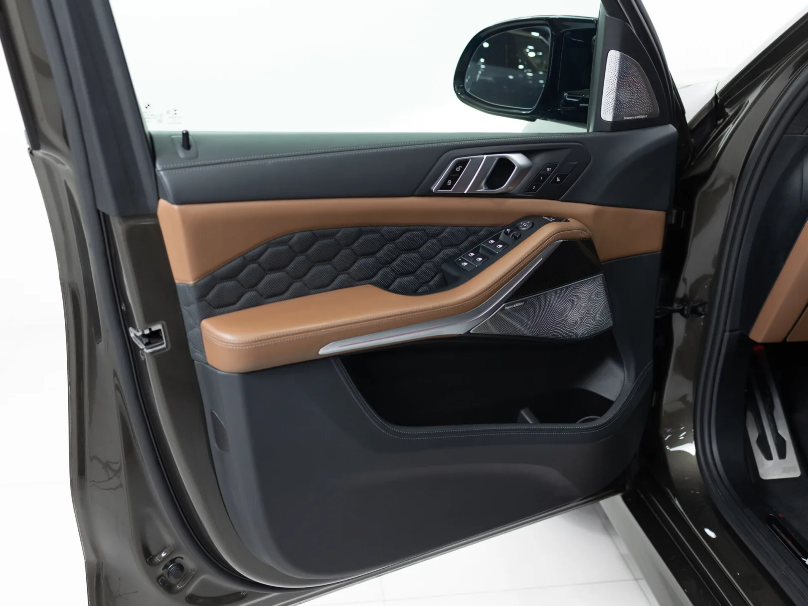 BMW X5 M Competition III (F95), 2020 — экстерьер, фото 8