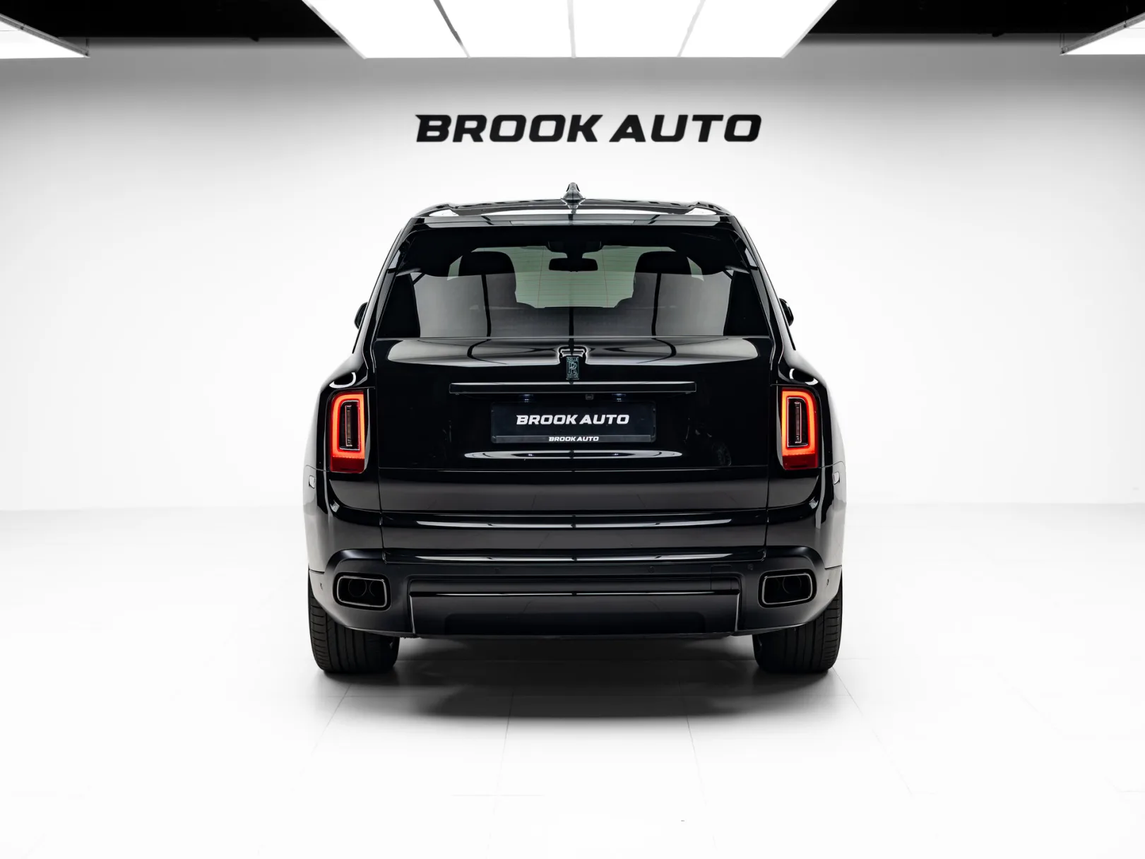 Rolls-Royce Cullinan Individual I (Series I), 2024 — экстерьер, фото 5
