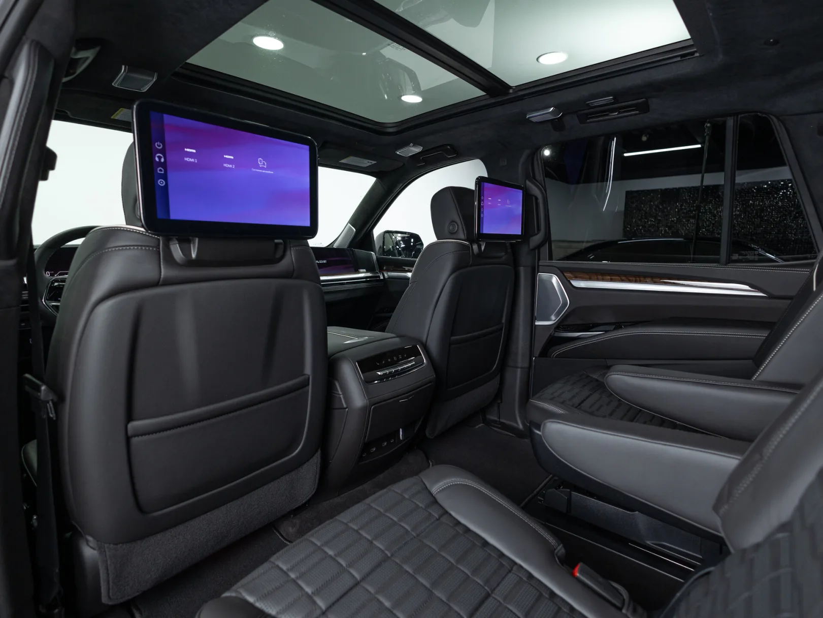 Cadillac Escalade Sport Platinum V Рестайлинг, 2025 — экстерьер, фото 27
