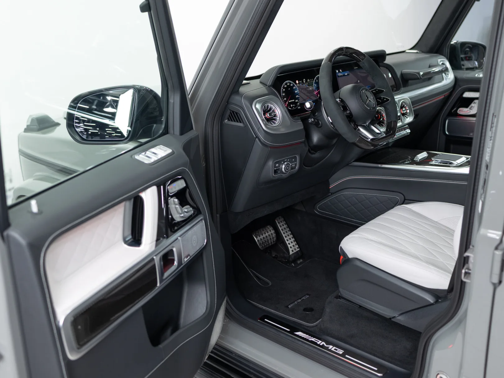 Mercedes-Benz G-Класс AMG G 63 II (W465) Рестайлинг, 2025 — экстерьер, фото 7