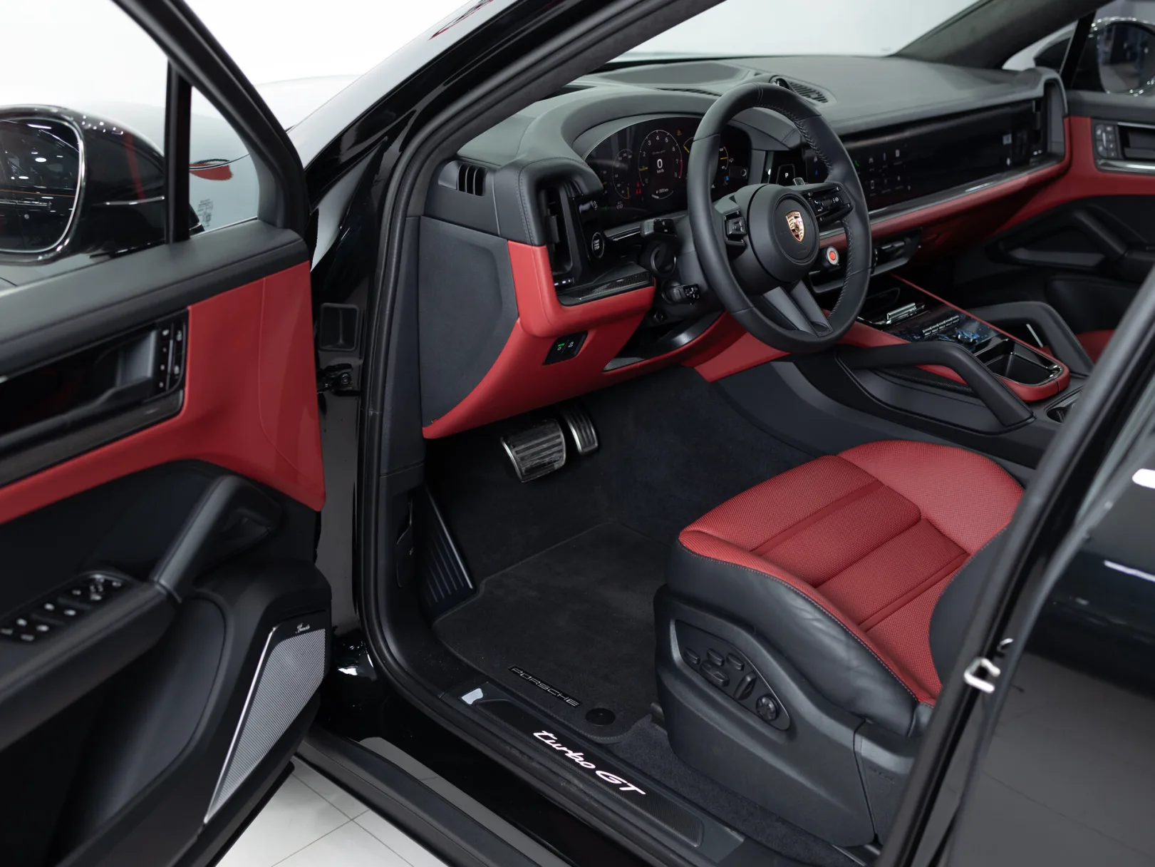 Porsche Cayenne Turbo GT III Рестайлинг, 2024 — экстерьер, фото 7