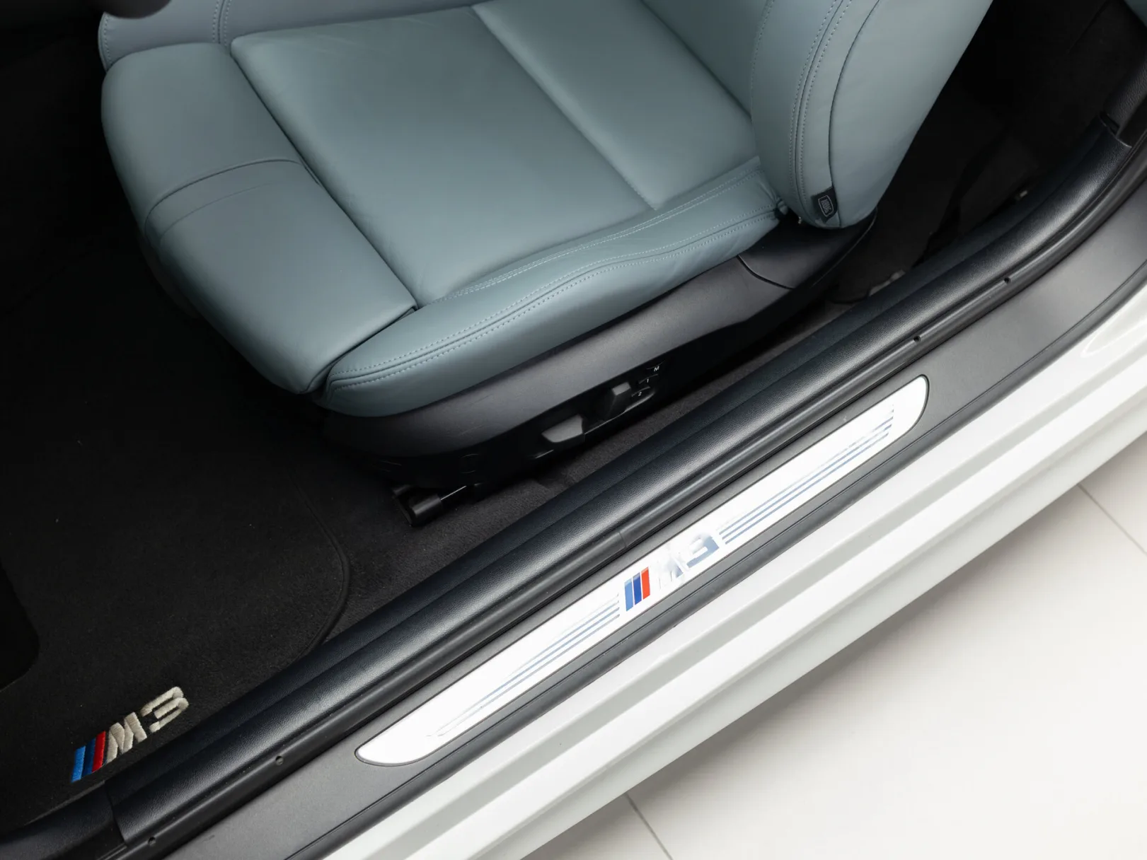 BMW M3 IV (E90), 2013 — экстерьер, фото 12