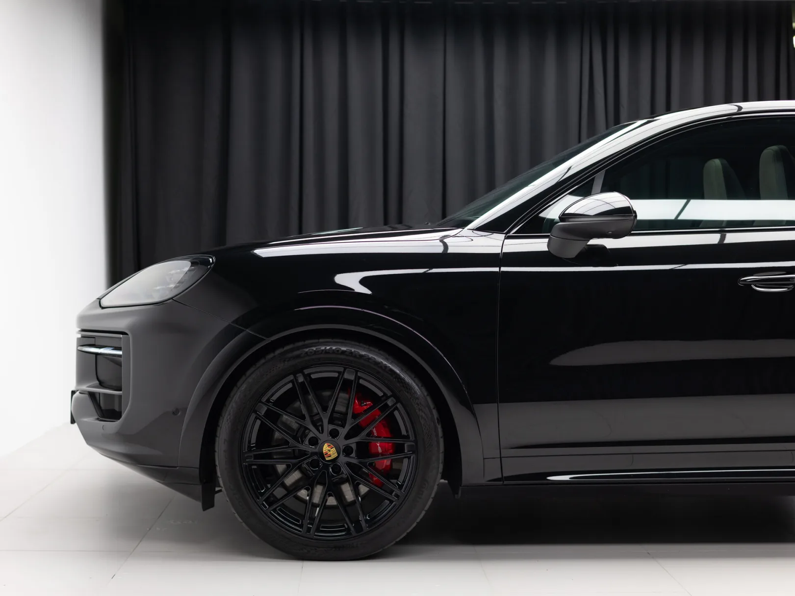 Porsche Cayenne S Coupé III Рестайлинг, 2023 — экстерьер, фото 40