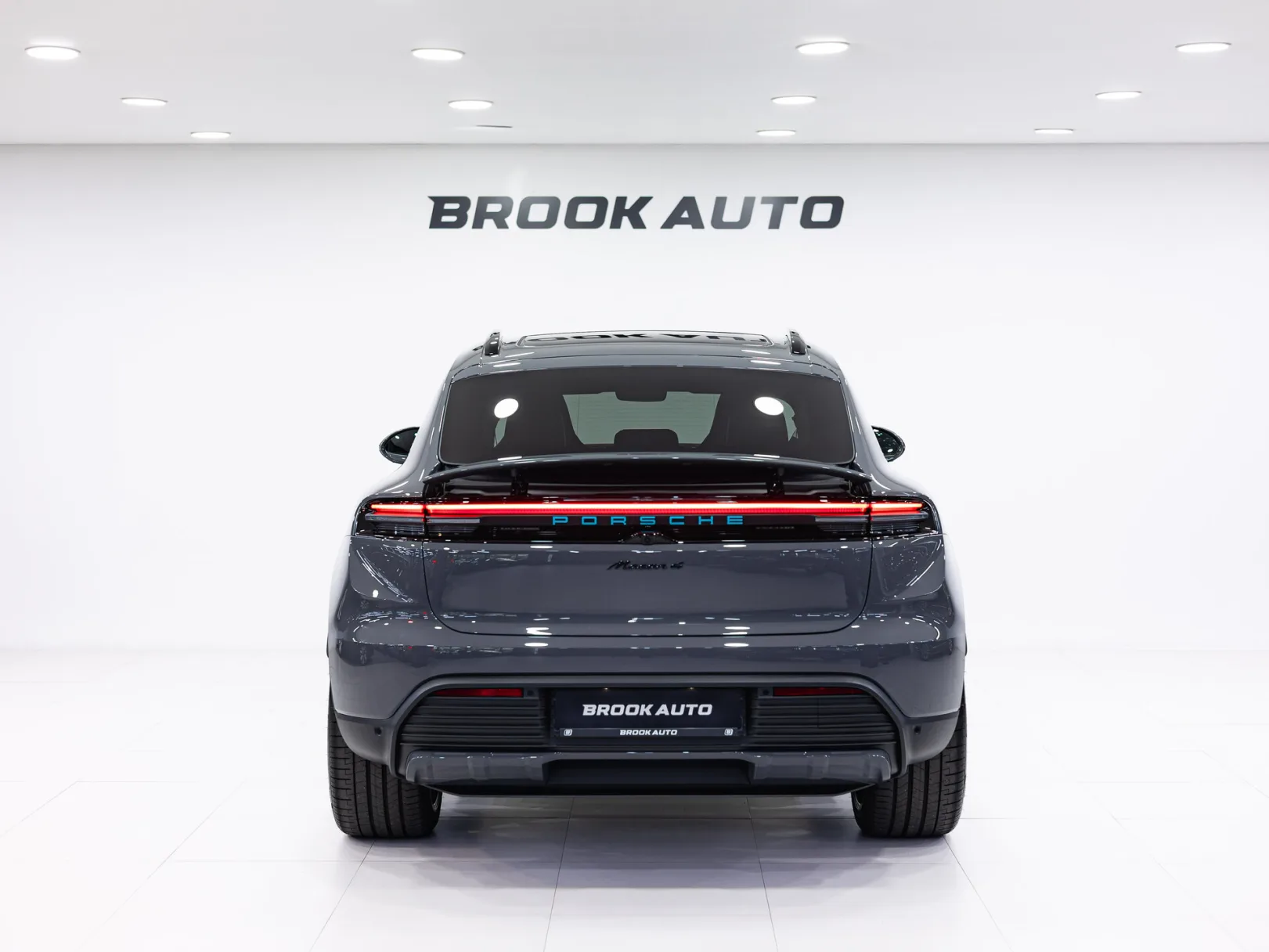 Porsche Macan 4 Electric II, 2025 — экстерьер, фото 5