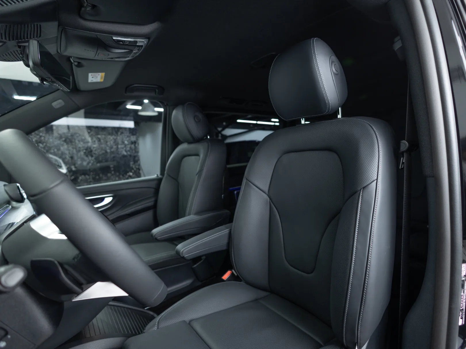 Mercedes-Benz V-Класс Avantgarde III (W447) Рестайлинг 2, 2025 — экстерьер, фото 13