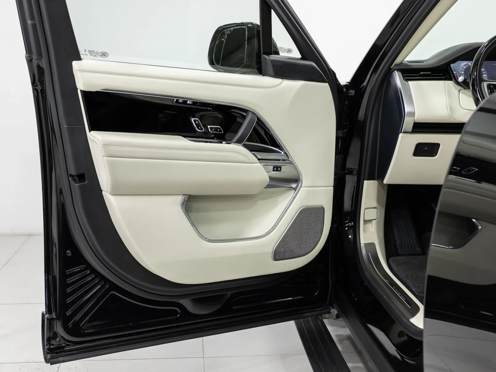 Land Rover Range Rover Autobiography V, 2024 — экстерьер, фото 8