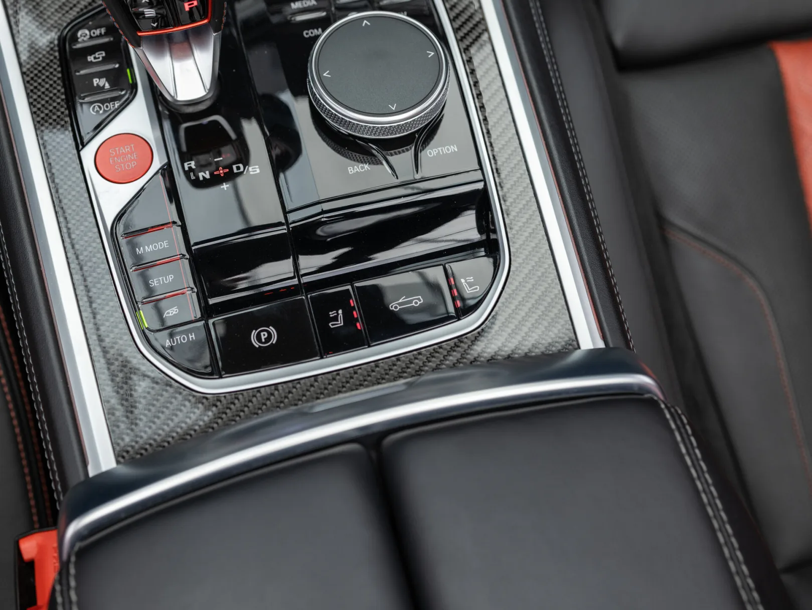 BMW M8 Competition I (F91/F92/F93), 2022 — экстерьер, фото 25
